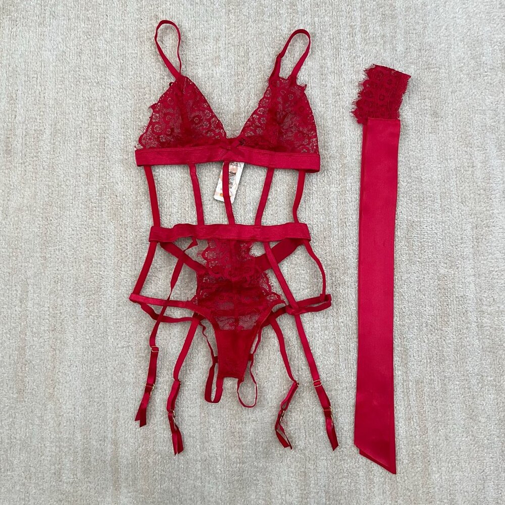 NWT Yandy Red Lace Lingerie Teddy Bodysuit Set OS